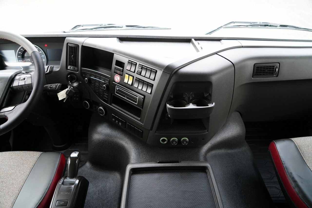 Cabeza tractora Volvo FMX 420 /  RETARDER / 13 LITROWY / NISKA KABINA: foto 30 Cabeza tractora Volvo FMX 420 /  RETARDER / 13 LITROWY / NISKA KABINA: foto 30