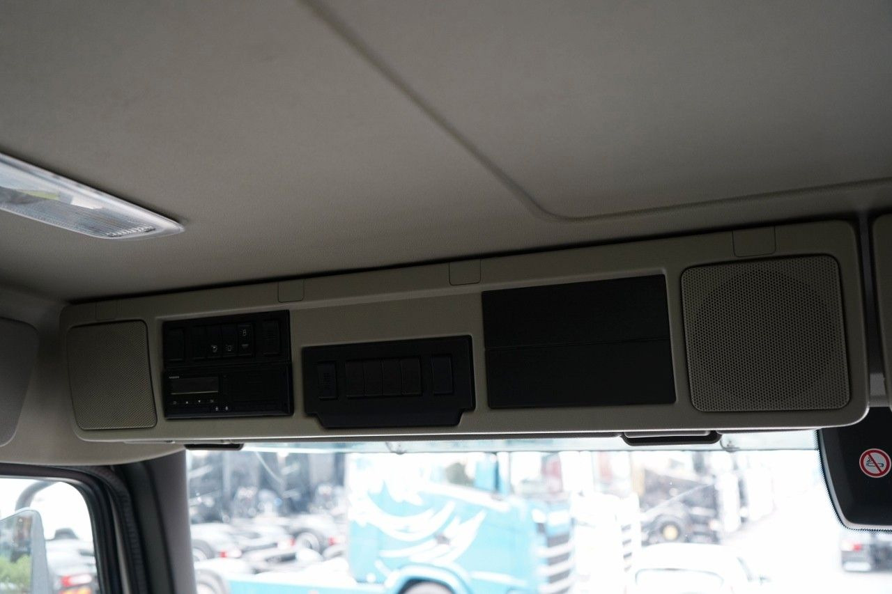 Cabeza tractora Volvo FMX 420 /  RETARDER / 13 LITROWY / NISKA KABINA: foto 32 Cabeza tractora Volvo FMX 420 /  RETARDER / 13 LITROWY / NISKA KABINA: foto 32