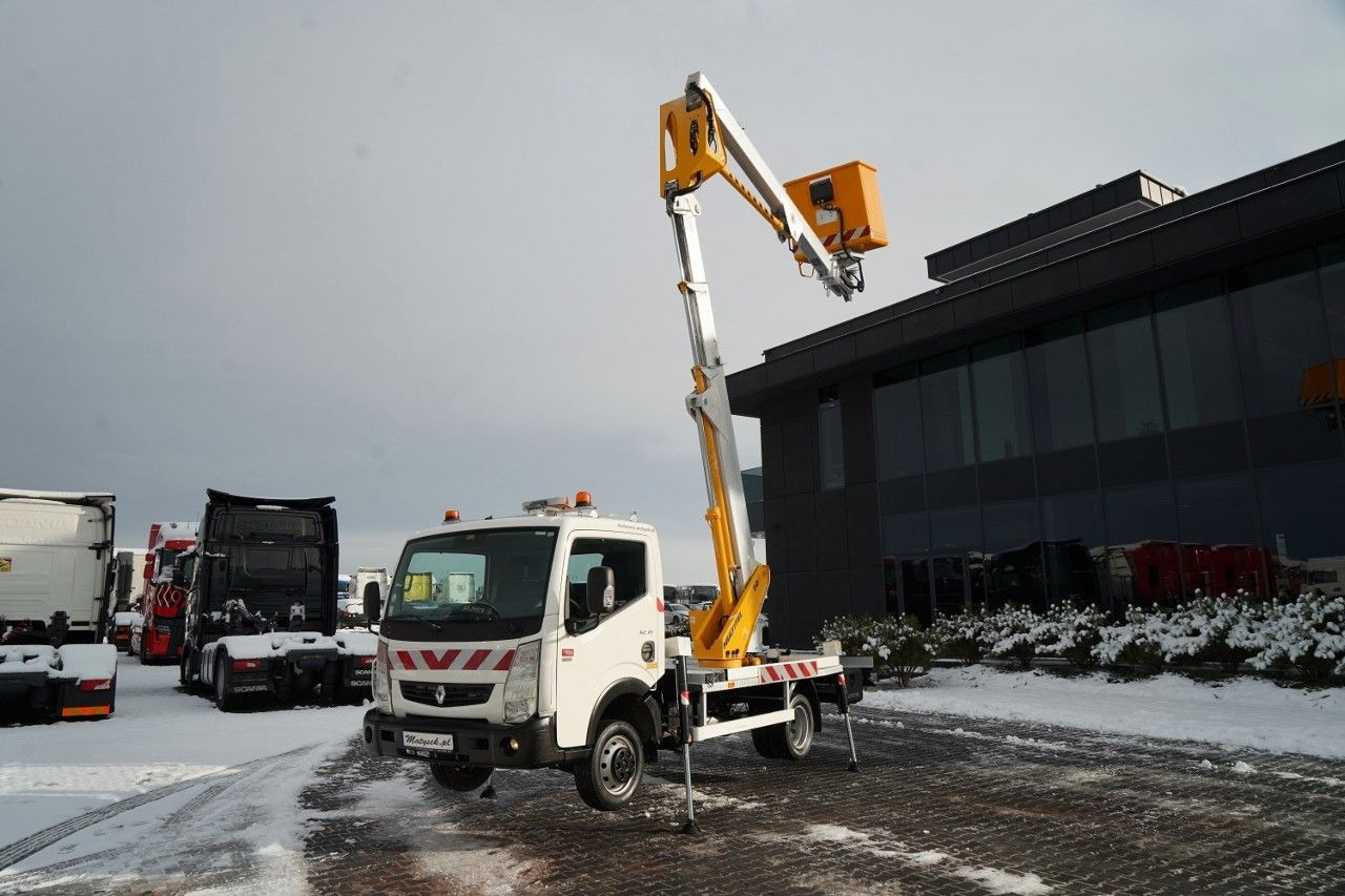Renault MAXITY 120 dxi / ZWYŻKA 20 METRÓW / PODNOŚNIK KO - Camión con plataforma elevadora: foto 2 Renault MAXITY 120 dxi / ZWYŻKA 20 METRÓW / PODNOŚNIK KO - Camión con plataforma elevadora: foto 2