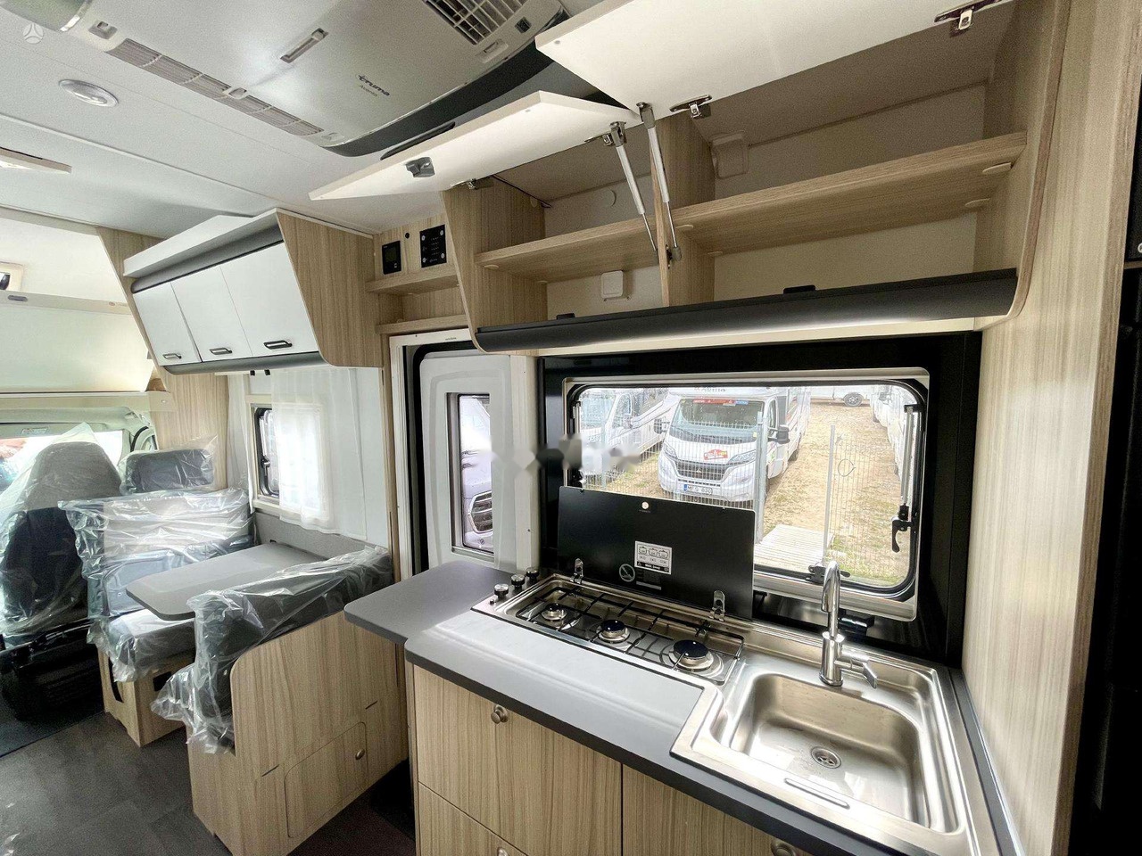 Autocaravana capuchina SUN LIVING A70DK: foto 10