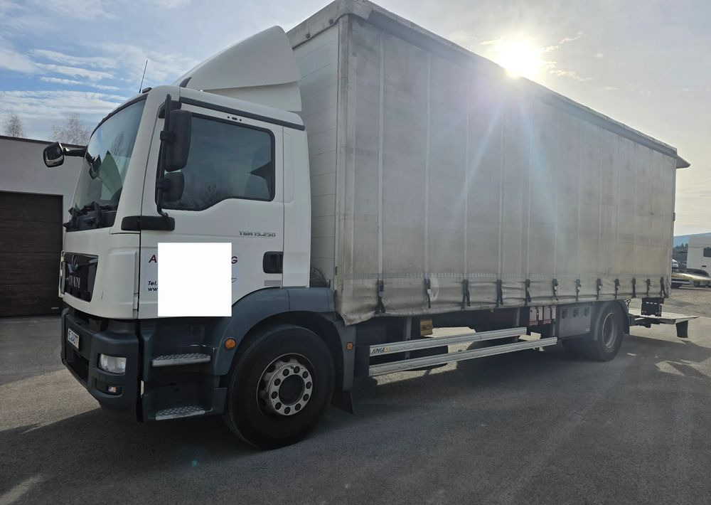 MAN TGM 15.250 /18.250 /FIRANKA / RAMA DO ZABUDOWY / WYWROTKA / HAKOWIEC / MANUALNA - Camión lona: foto 1 MAN TGM 15.250 /18.250 /FIRANKA / RAMA DO ZABUDOWY / WYWROTKA / HAKOWIEC / MANUALNA - Camión lona: foto 1