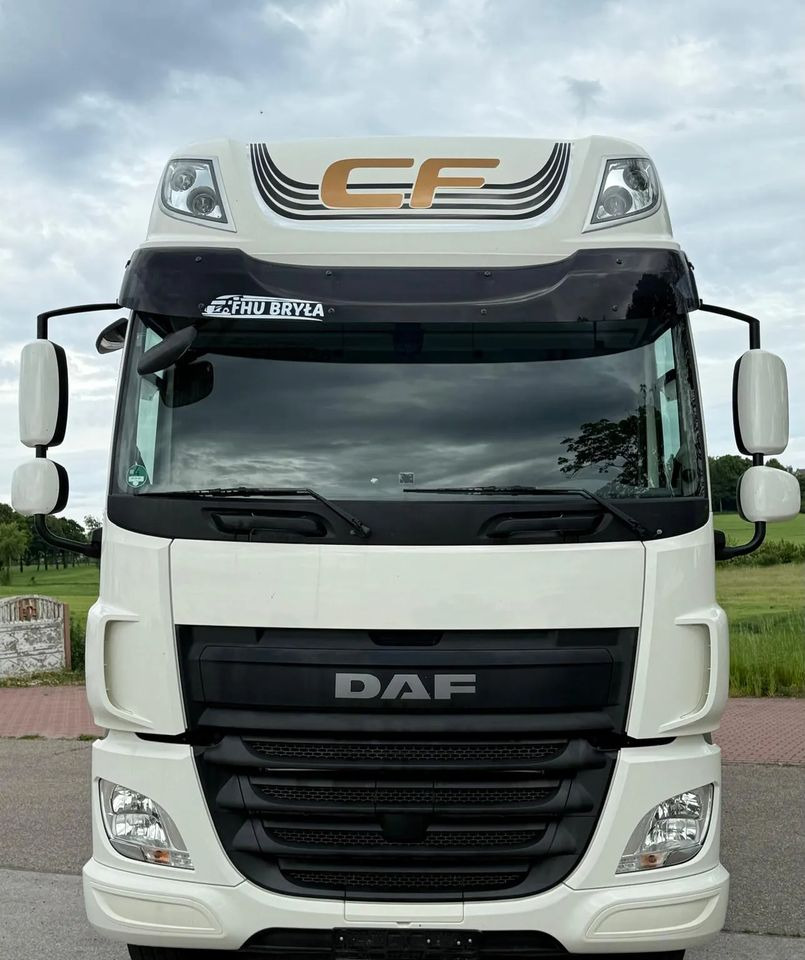 DAF CF 330/10.2017/KONTENER MEBLOWY/IZOTERMA/WINDA/18 PALET/E6/NISKI PRZEBIEG/Z NIEMIEC/JAK NOWY/DUŻY SILNIK/ - Camión caja cerrada: foto 3 DAF CF 330/10.2017/KONTENER MEBLOWY/IZOTERMA/WINDA/18 PALET/E6/NISKI PRZEBIEG/Z NIEMIEC/JAK NOWY/DUŻY SILNIK/ - Camión caja cerrada: foto 3