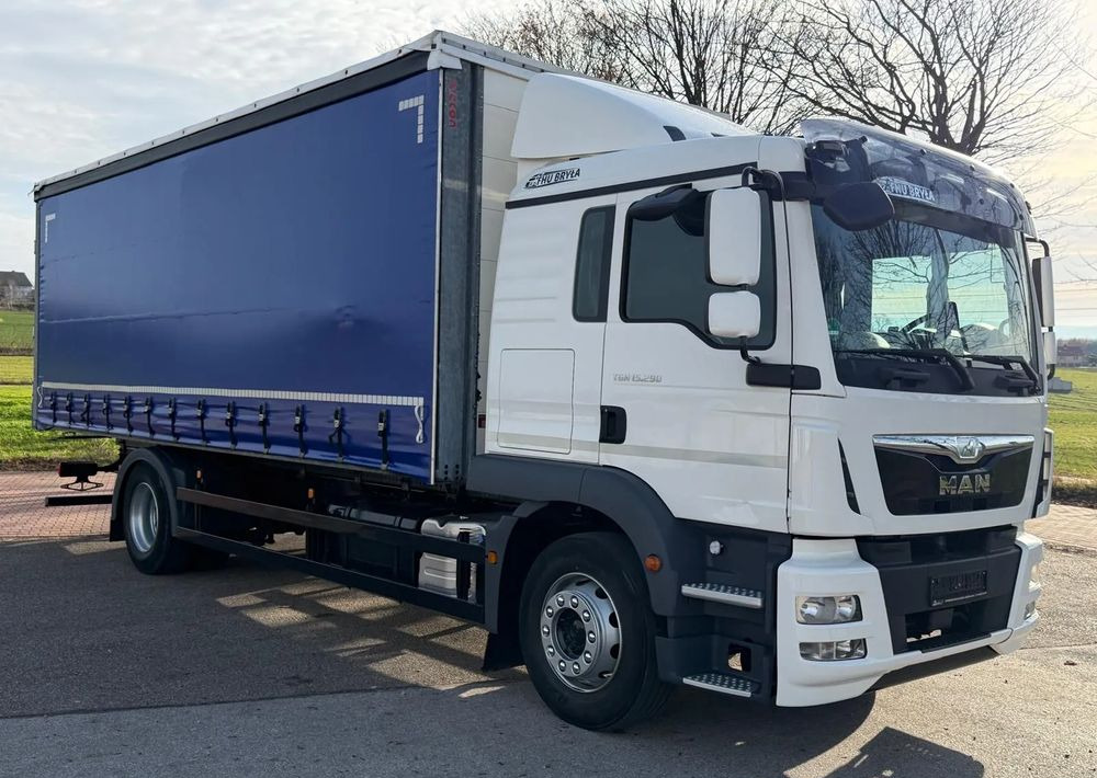 MAN TGM 15.290 / FIRANKA / 2016R / KLIMA POSTOJOWA /SPROWADZONY/ 8T ŁADOWNOŚĆ / 17 PALET / E6 / WINDA / - Camión lona: foto 2 MAN TGM 15.290 / FIRANKA / 2016R / KLIMA POSTOJOWA /SPROWADZONY/ 8T ŁADOWNOŚĆ / 17 PALET / E6 / WINDA / - Camión lona: foto 2