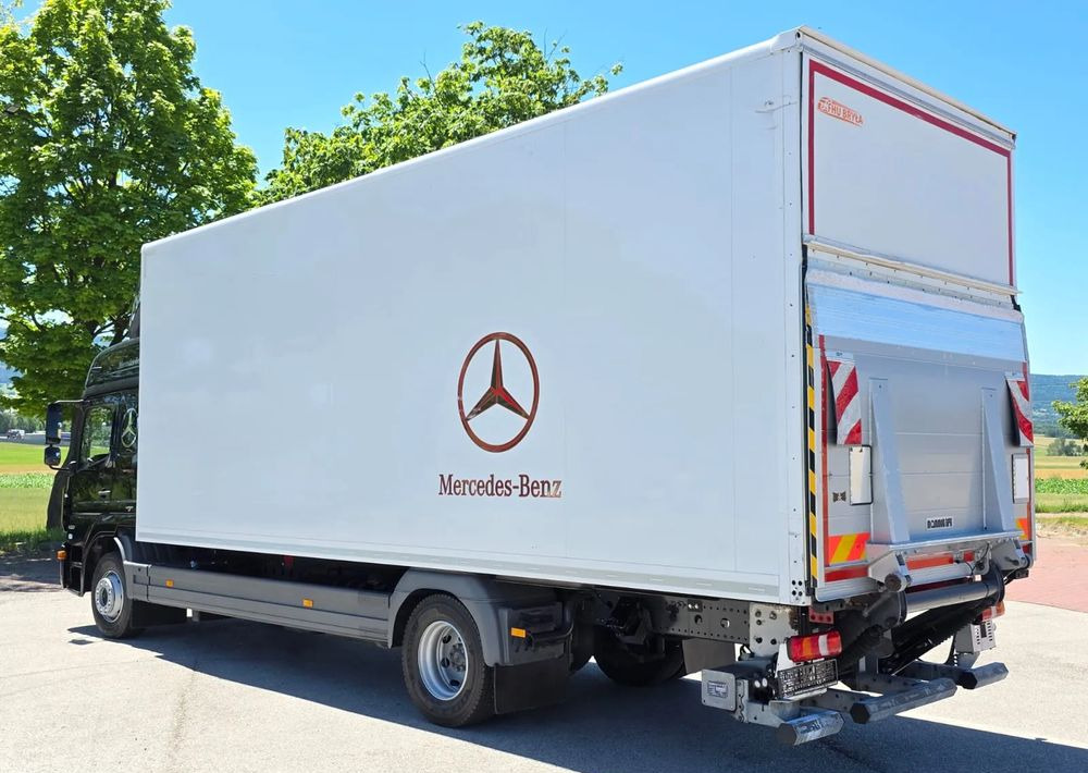 Mercedes-Benz ATEGO 1527/1530/IZOTERMA/WINDA/SPROWADZONY/E6/PIERWSZY WŁAŚCICIEL/AUTOMAT/18EURO PALET/STAN BARDZO DOBRY - Camión frigorífico: foto 3 Mercedes-Benz ATEGO 1527/1530/IZOTERMA/WINDA/SPROWADZONY/E6/PIERWSZY WŁAŚCICIEL/AUTOMAT/18EURO PALET/STAN BARDZO DOBRY - Camión frigorífico: foto 3