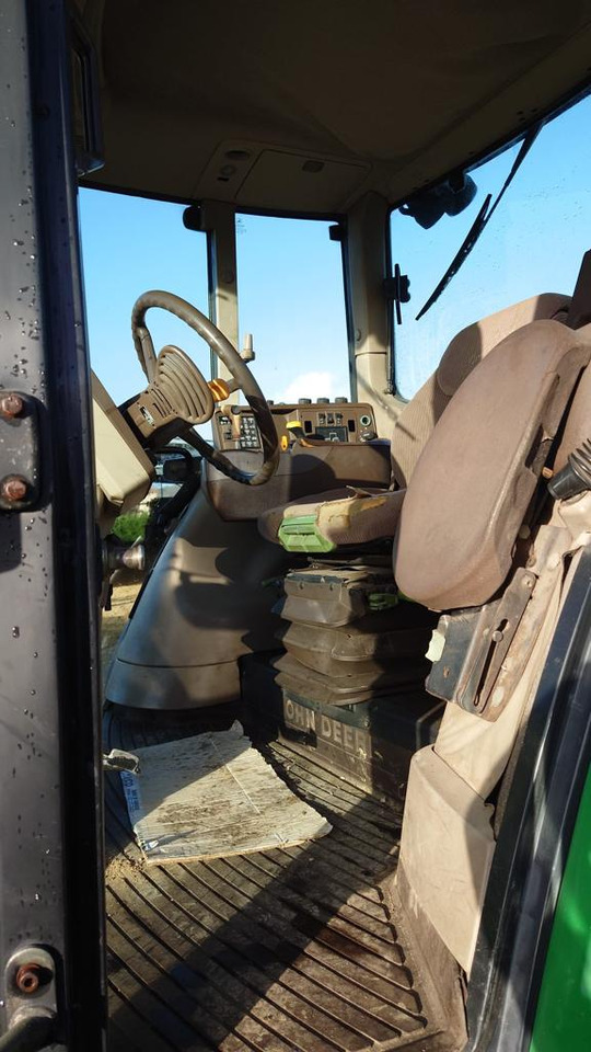 Maquinaria agrícola JOHN DEERE 6520: foto 11 Maquinaria agrícola JOHN DEERE 6520: foto 11