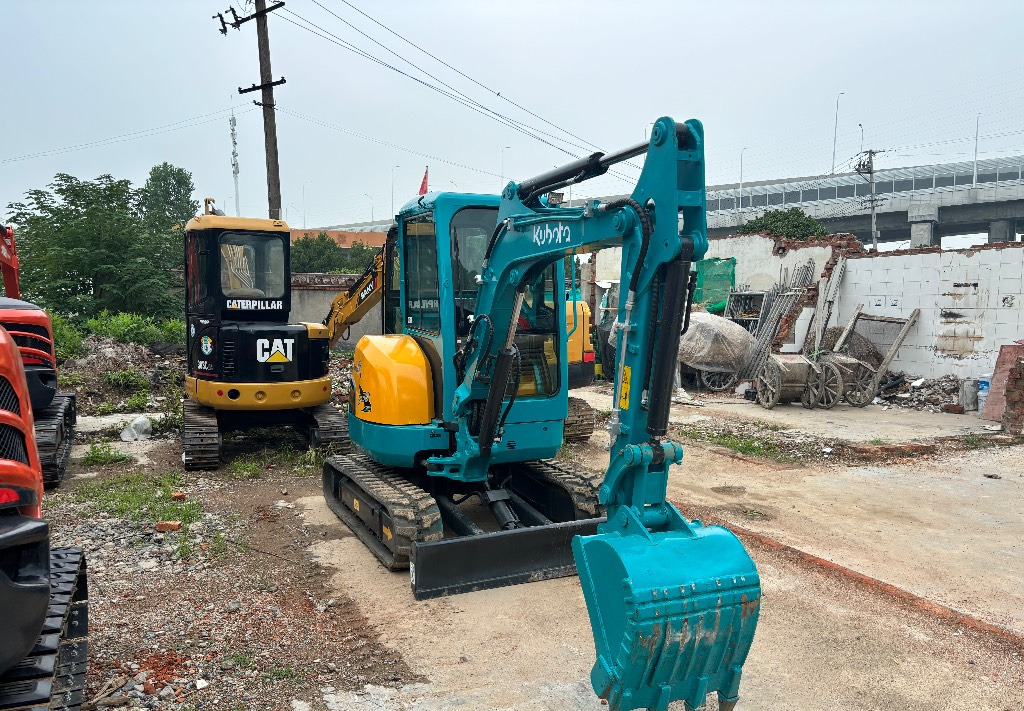 KUBOTA U30 - Miniexcavadora: foto 5 KUBOTA U30 - Miniexcavadora: foto 5