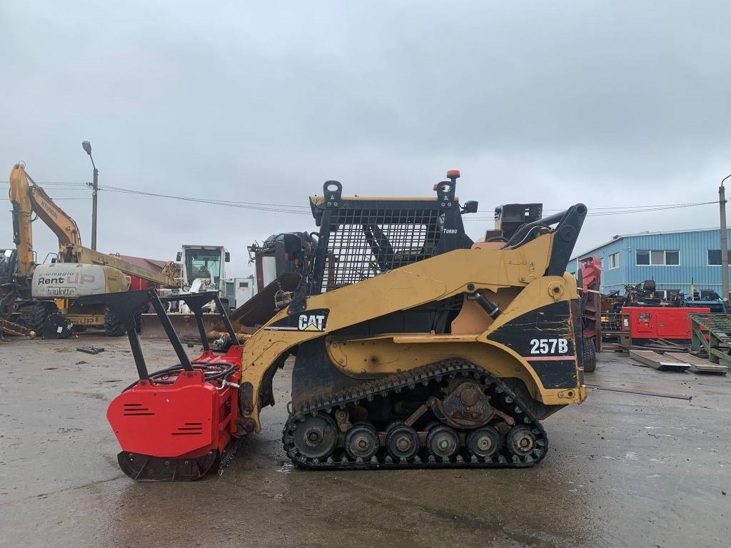 CAT 257 B  - Minicargadora: foto 3 CAT 257 B  - Minicargadora: foto 3