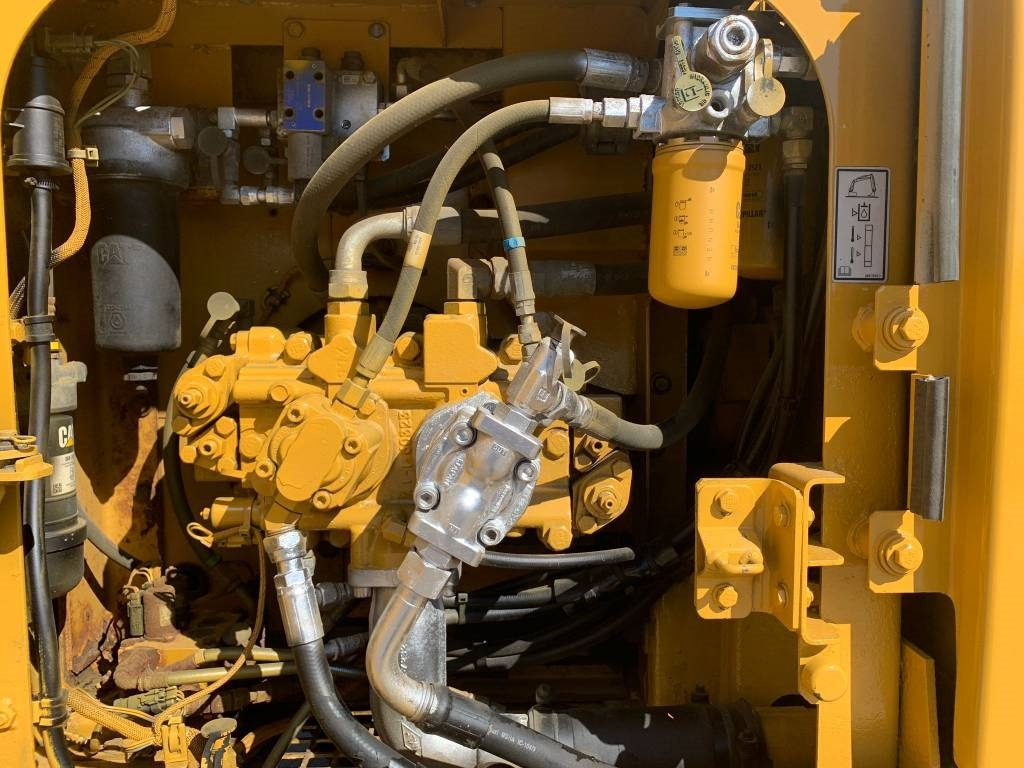 Excavadora de cadenas CAT 318F: foto 11