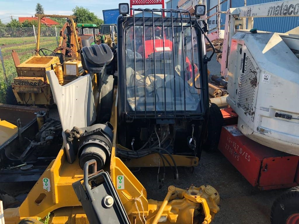 Manipulador telescópico CAT TH 220 B FOR PARTS: foto 8 Manipulador telescópico CAT TH 220 B FOR PARTS: foto 8