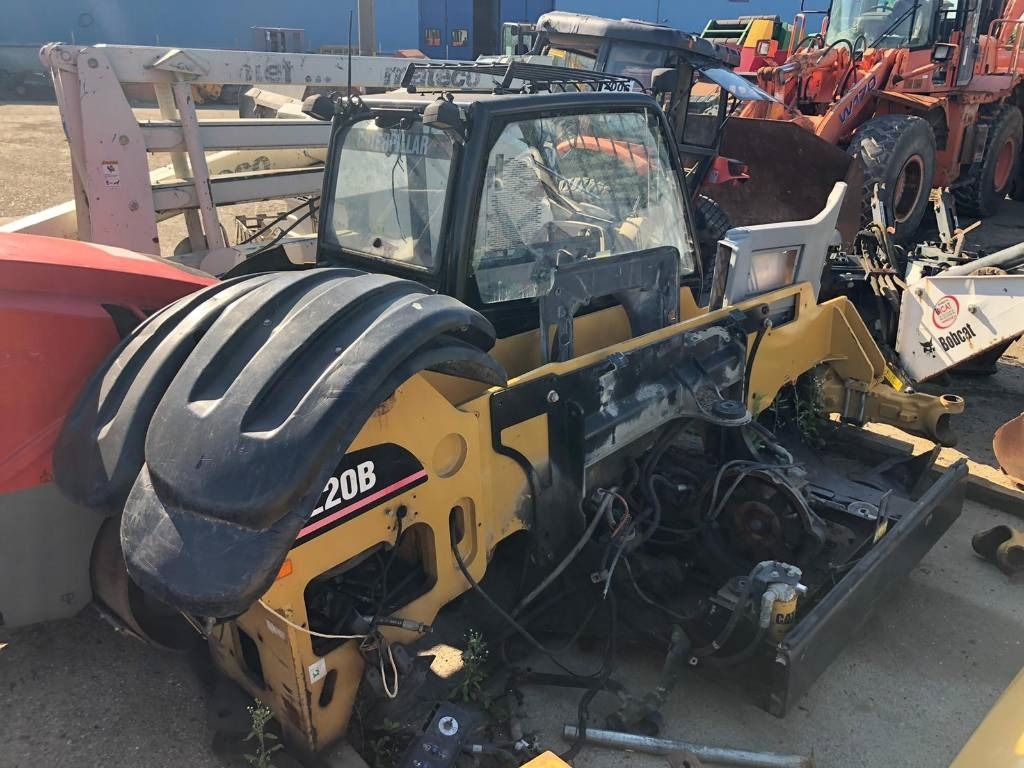 Manipulador telescópico CAT TH 220 B FOR PARTS: foto 7 Manipulador telescópico CAT TH 220 B FOR PARTS: foto 7