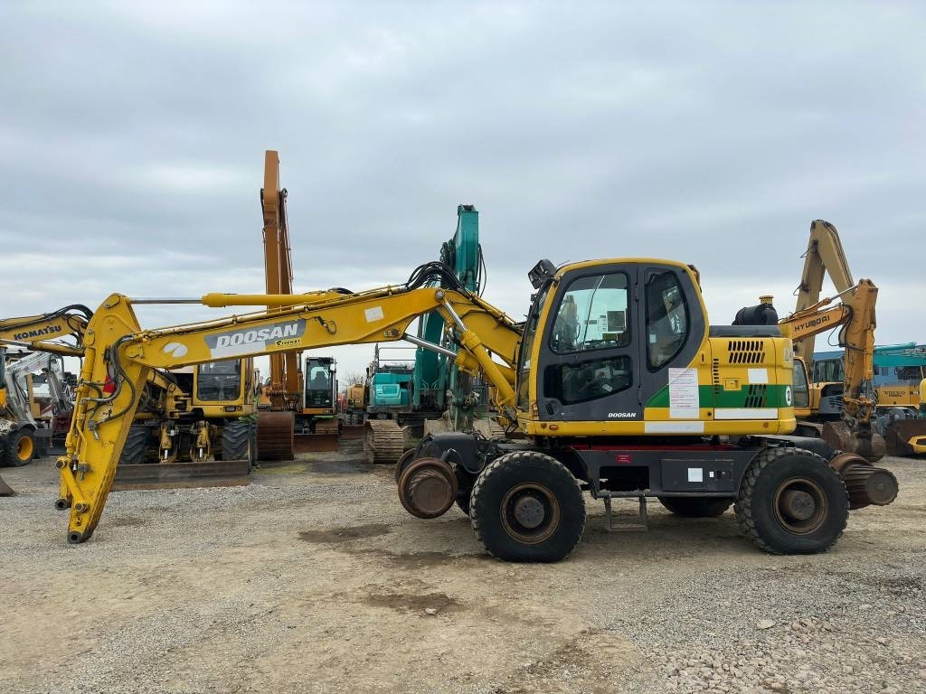 Doosan DX 160 WR - Excavadora de ruedas: foto 3 Doosan DX 160 WR - Excavadora de ruedas: foto 3