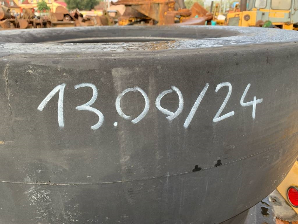 Dunlop 13.00.24 WHEELED COMPACTOR TYRES  - Neumático para Maquinaria de construcción: foto 3 Dunlop 13.00.24 WHEELED COMPACTOR TYRES  - Neumático para Maquinaria de construcción: foto 3