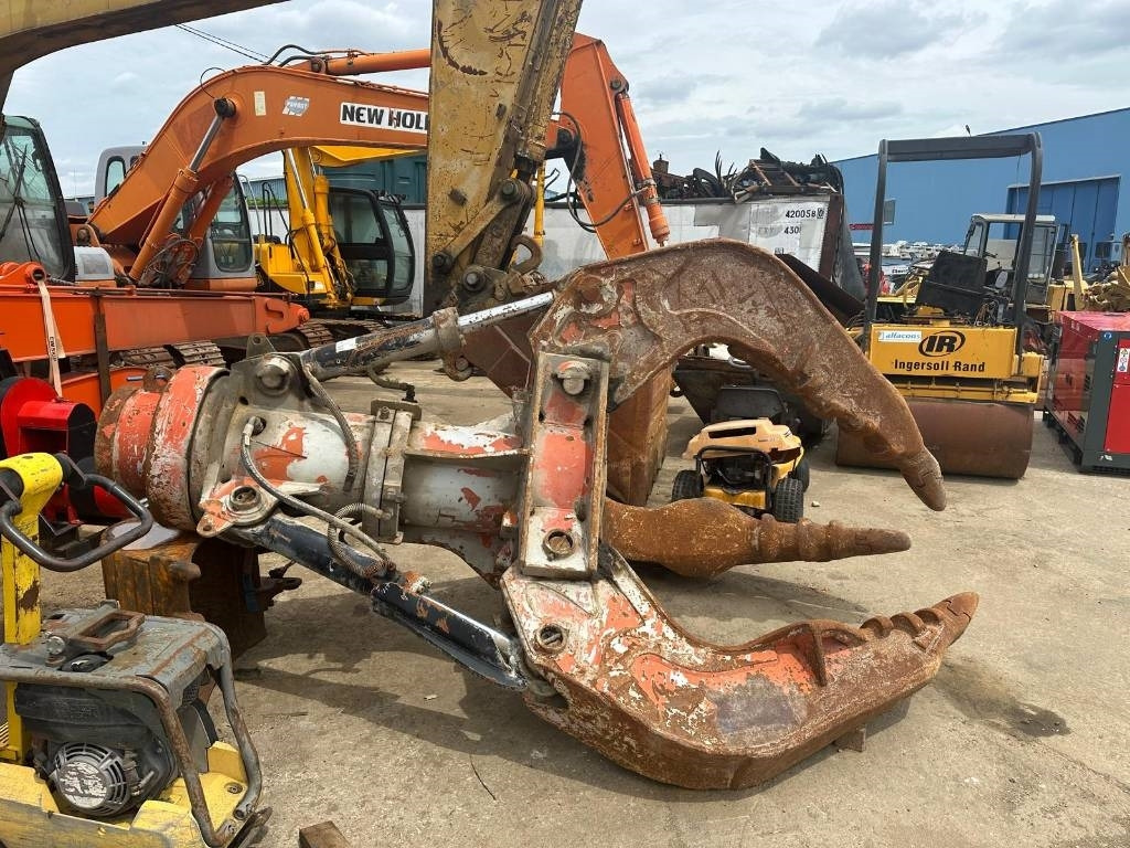 J&B Grijbers - Pinza de manipulación para Maquinaria de construcción: foto 2 J&B Grijbers - Pinza de manipulación para Maquinaria de construcción: foto 2