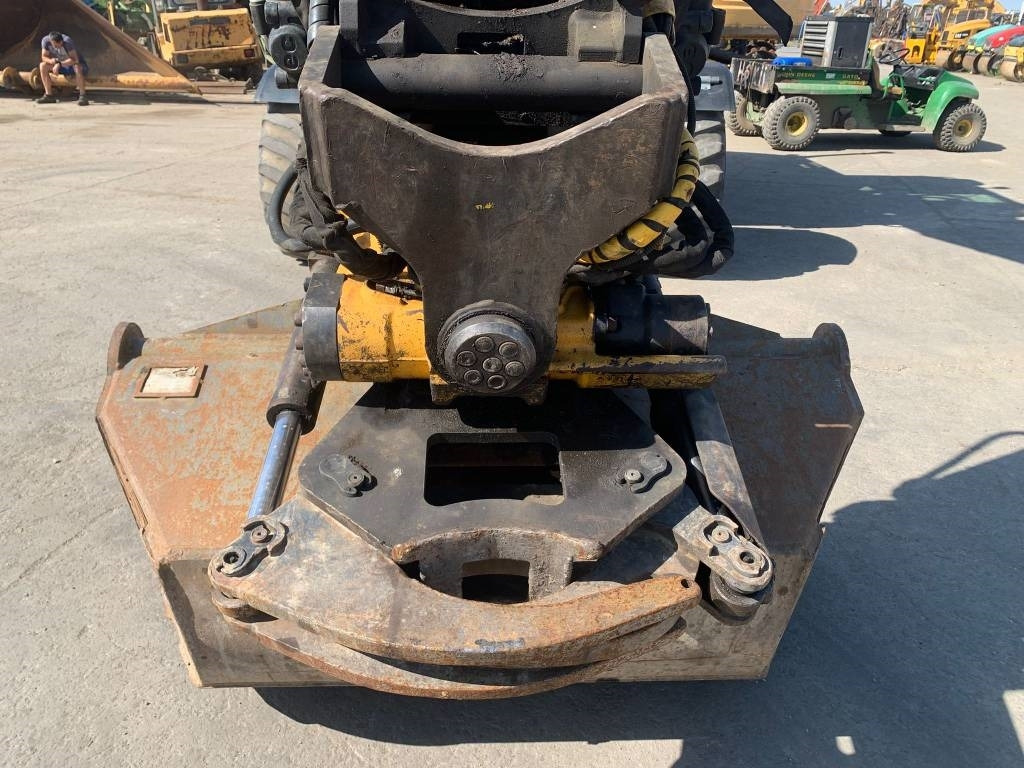 Excavadora de ruedas JCB JS 145 W+Engcon Rototilt+Sistem Laser 2D Leica Ico: foto 9