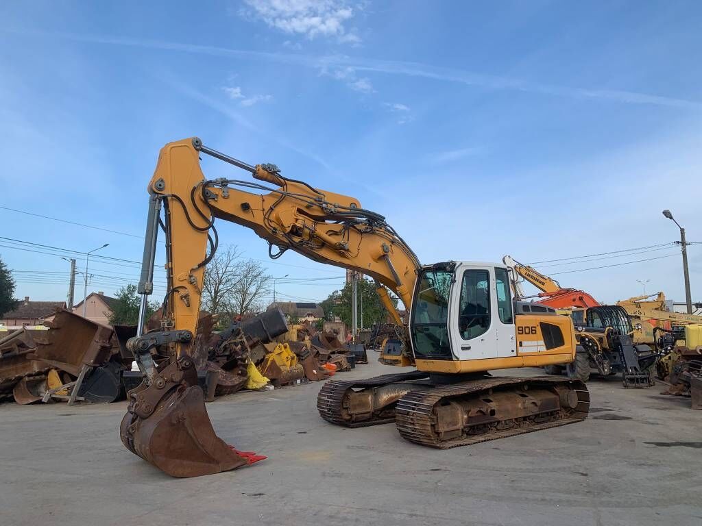 Liebherr R 906 LC - Excavadora de cadenas: foto 1 Liebherr R 906 LC - Excavadora de cadenas: foto 1