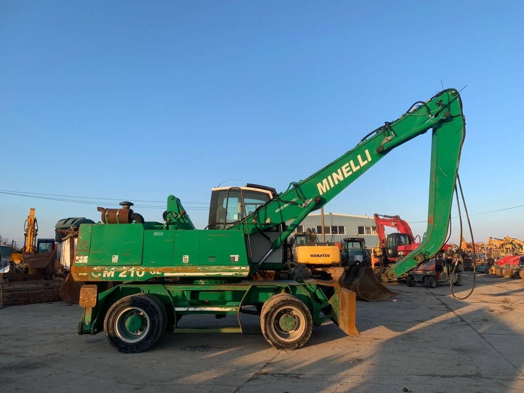 Minelli CM210 - Excavadora de ruedas: foto 5 Minelli CM210 - Excavadora de ruedas: foto 5