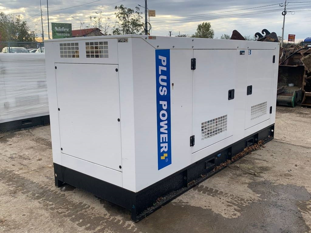 Plus Power GF2-180 - Generador industriale: foto 3 Plus Power GF2-180 - Generador industriale: foto 3