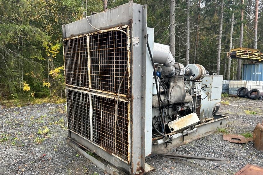 Stamford HC634J1 - Generador industriale: foto 2 Stamford HC634J1 - Generador industriale: foto 2