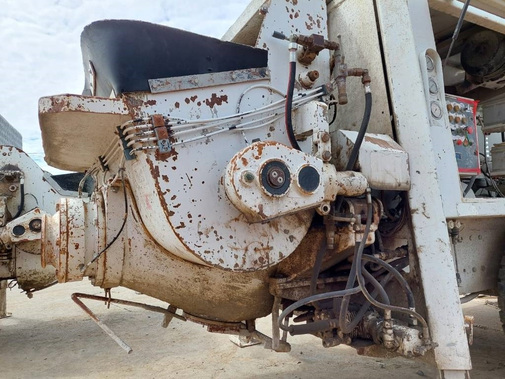 Utranazz SCM80C - Bomba de hormigon estacionaria: foto 4 Utranazz SCM80C - Bomba de hormigon estacionaria: foto 4