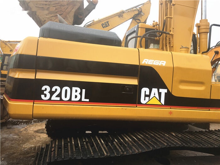 Caterpillar 320B - Excavadora de cadenas: foto 1 Caterpillar 320B - Excavadora de cadenas: foto 1