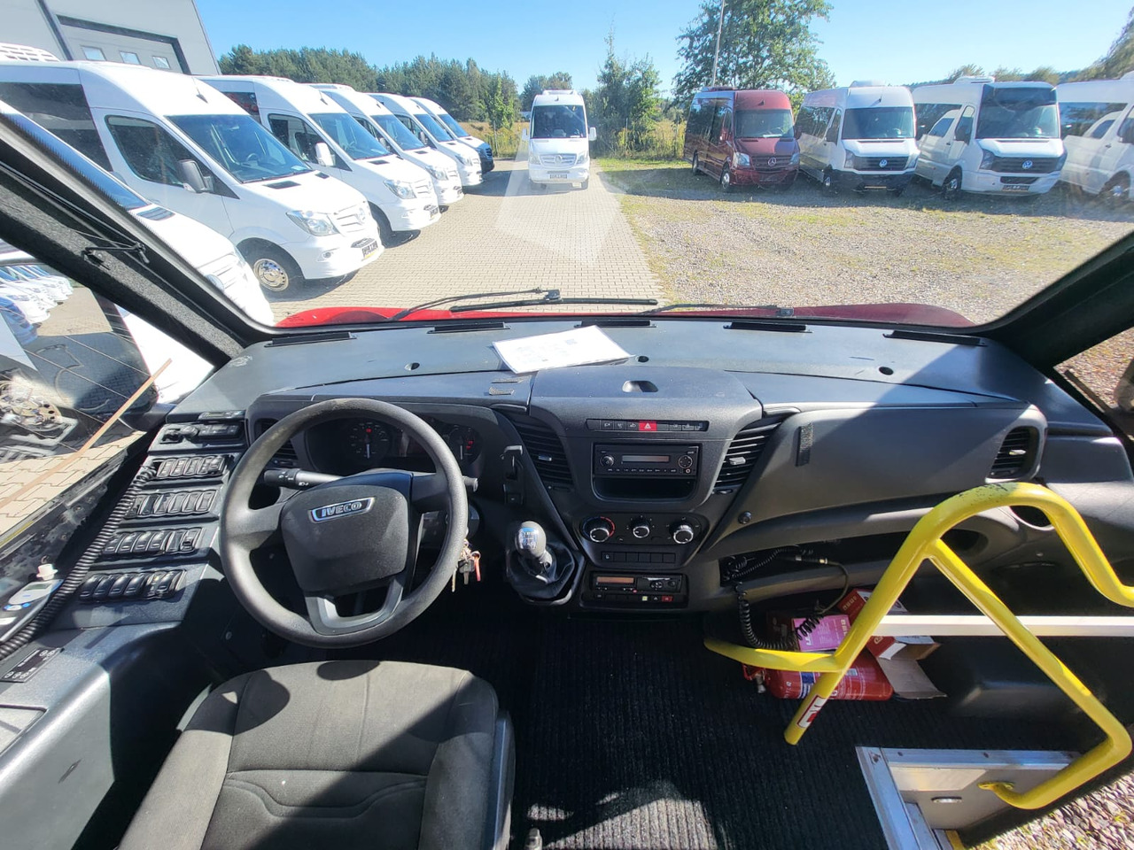 Minibús, Furgoneta de pasajeros IVECO Daily Kapena- 35 Miejsc: foto 7