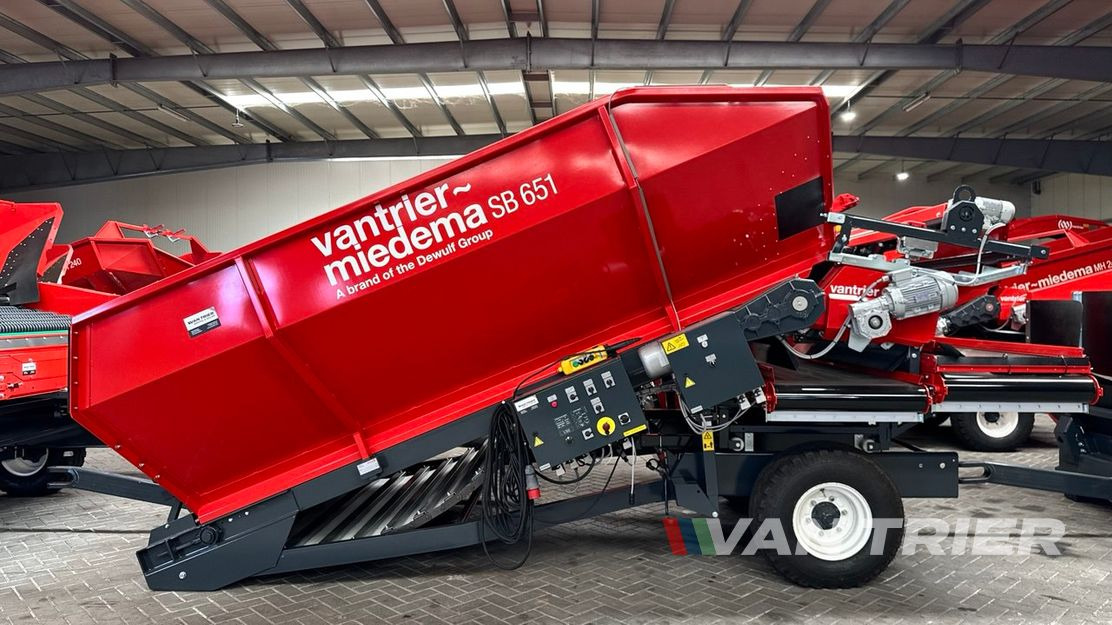 Miedema SB651 Receiving hopper - Almacenamiento: foto 1 Miedema SB651 Receiving hopper - Almacenamiento: foto 1