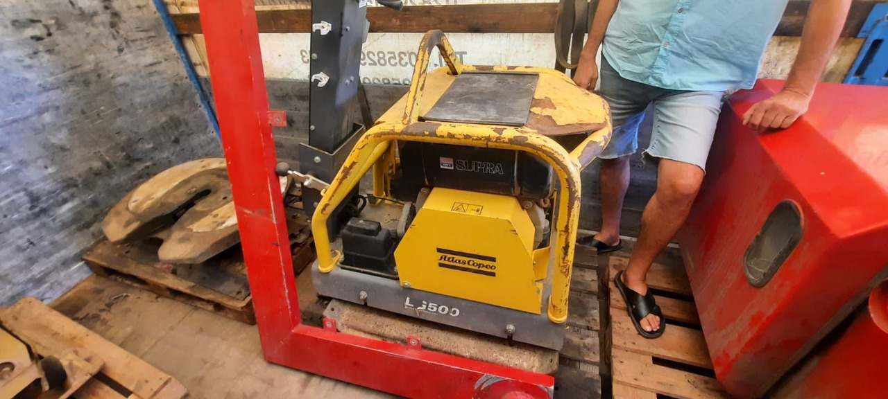 Atlas Copco Rüttelplatte LJ500 - Plancha reversible: foto 1 Atlas Copco Rüttelplatte LJ500 - Plancha reversible: foto 1