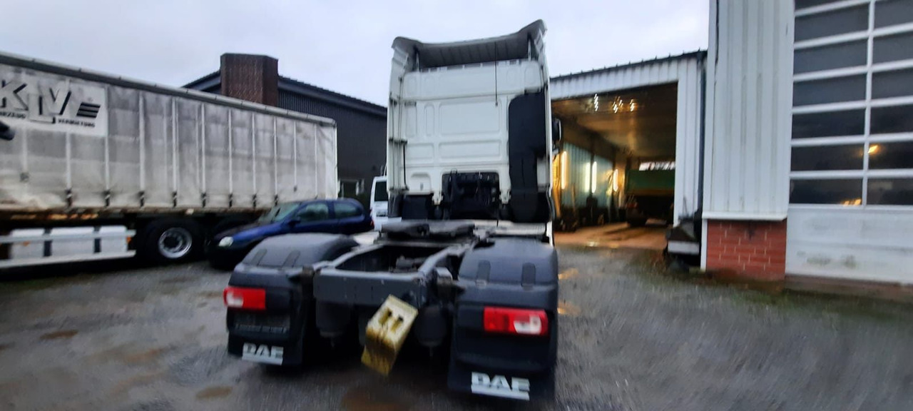 DAF XF106- 460 Space Cap Vollaustt.Top Top Zus - Cabeza tractora: foto 4 DAF XF106- 460 Space Cap Vollaustt.Top Top Zus - Cabeza tractora: foto 4