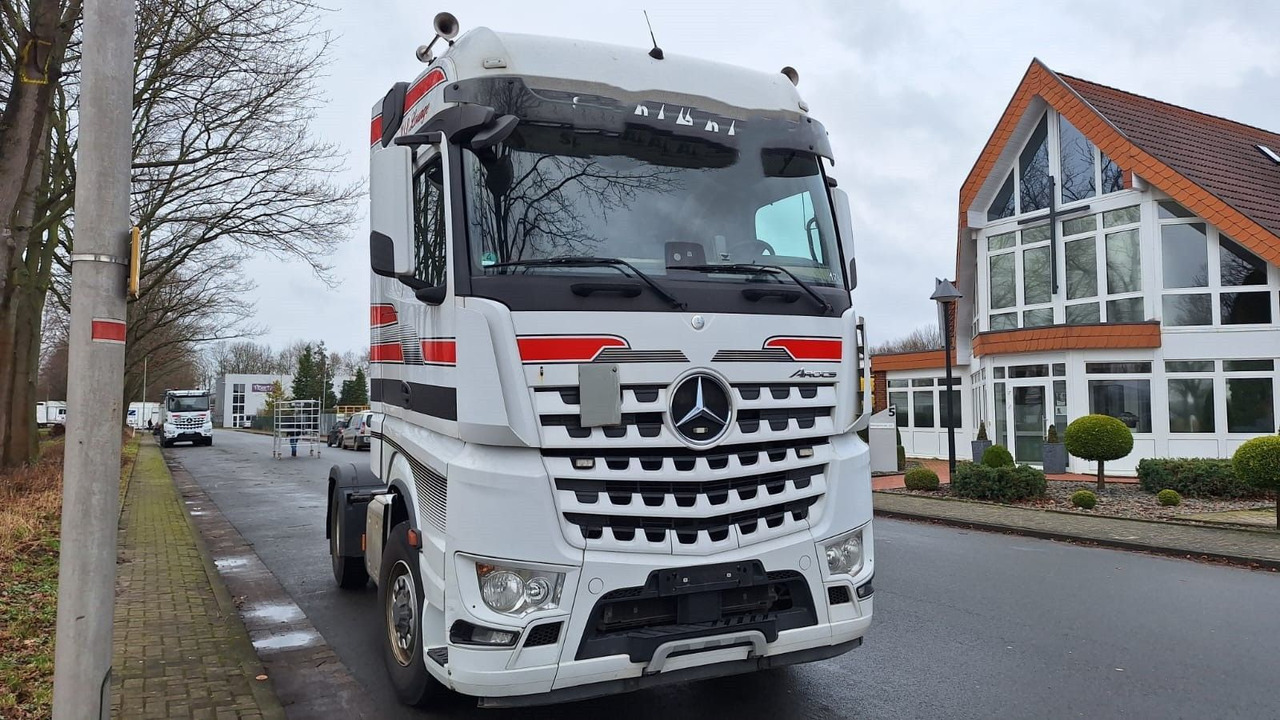 Mercedes-Benz 1845 Arocs 4x4 HD 1-Hand - Cabeza tractora: foto 2 Mercedes-Benz 1845 Arocs 4x4 HD 1-Hand - Cabeza tractora: foto 2