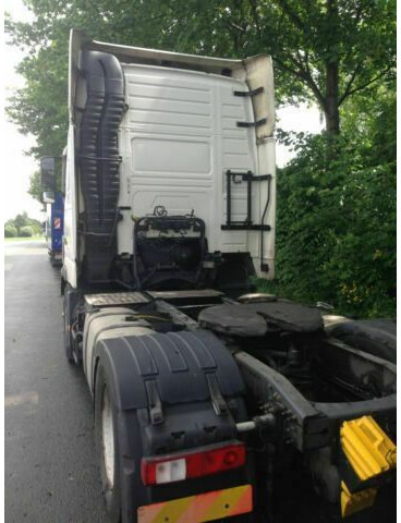 Volvo FH 440 G.Haus-Hochdach Euro:4 German Truck - Cabeza tractora: foto 4 Volvo FH 440 G.Haus-Hochdach Euro:4 German Truck - Cabeza tractora: foto 4