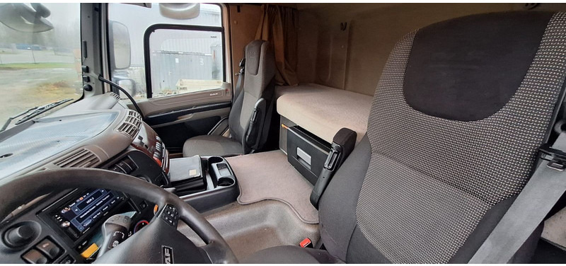 Camión frigorífico DAF CF360PS Kühlkoffer LBW 8,2L: foto 7