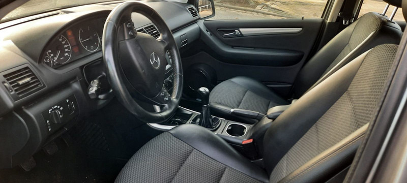 Coche Mercedes-Benz A-Klasse 180 A 180 CDI AVANTGARDE: foto 7