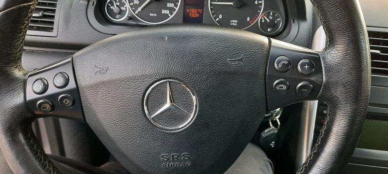 Coche Mercedes-Benz A-Klasse 180 A 180 CDI AVANTGARDE: foto 8