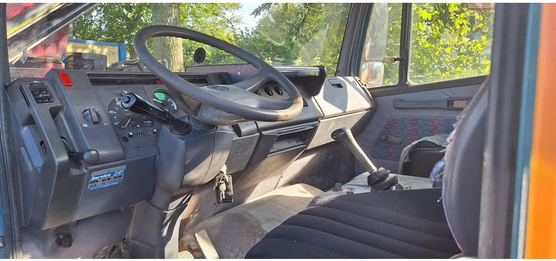 Mercedes-Benz - Camión volquete: foto 5 Mercedes-Benz - Camión volquete: foto 5