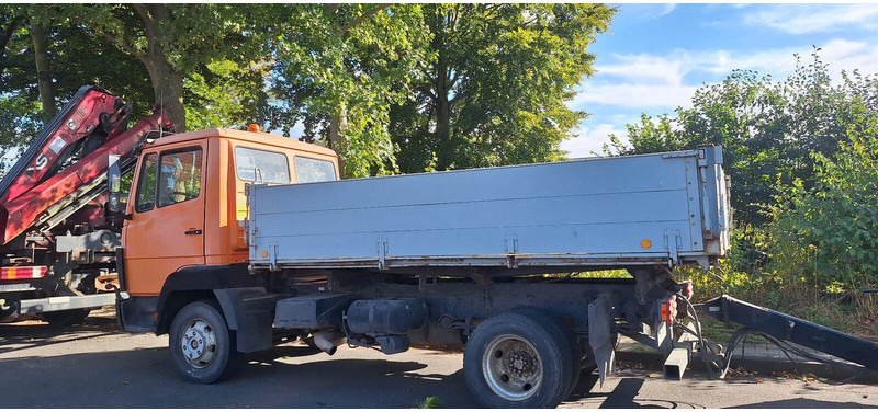 Mercedes-Benz - Camión volquete: foto 4 Mercedes-Benz - Camión volquete: foto 4