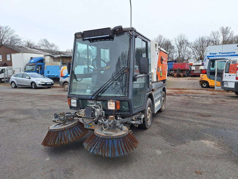 Schmidt Hagen Kehrmaschine K449 - Barredora vial: foto 1 Schmidt Hagen Kehrmaschine K449 - Barredora vial: foto 1