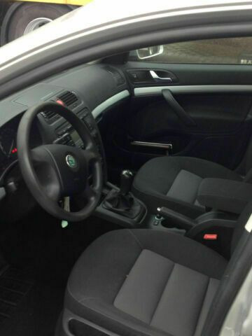 Skoda Octaviat Vollausst. 105 KW - Coche: foto 5 Skoda Octaviat Vollausst. 105 KW - Coche: foto 5