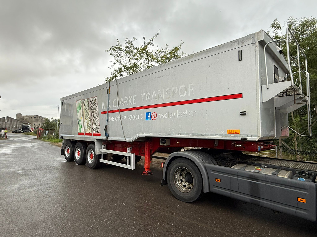 SDC triaxle Trailer - Semirremolque volquete: foto 1 SDC triaxle Trailer - Semirremolque volquete: foto 1