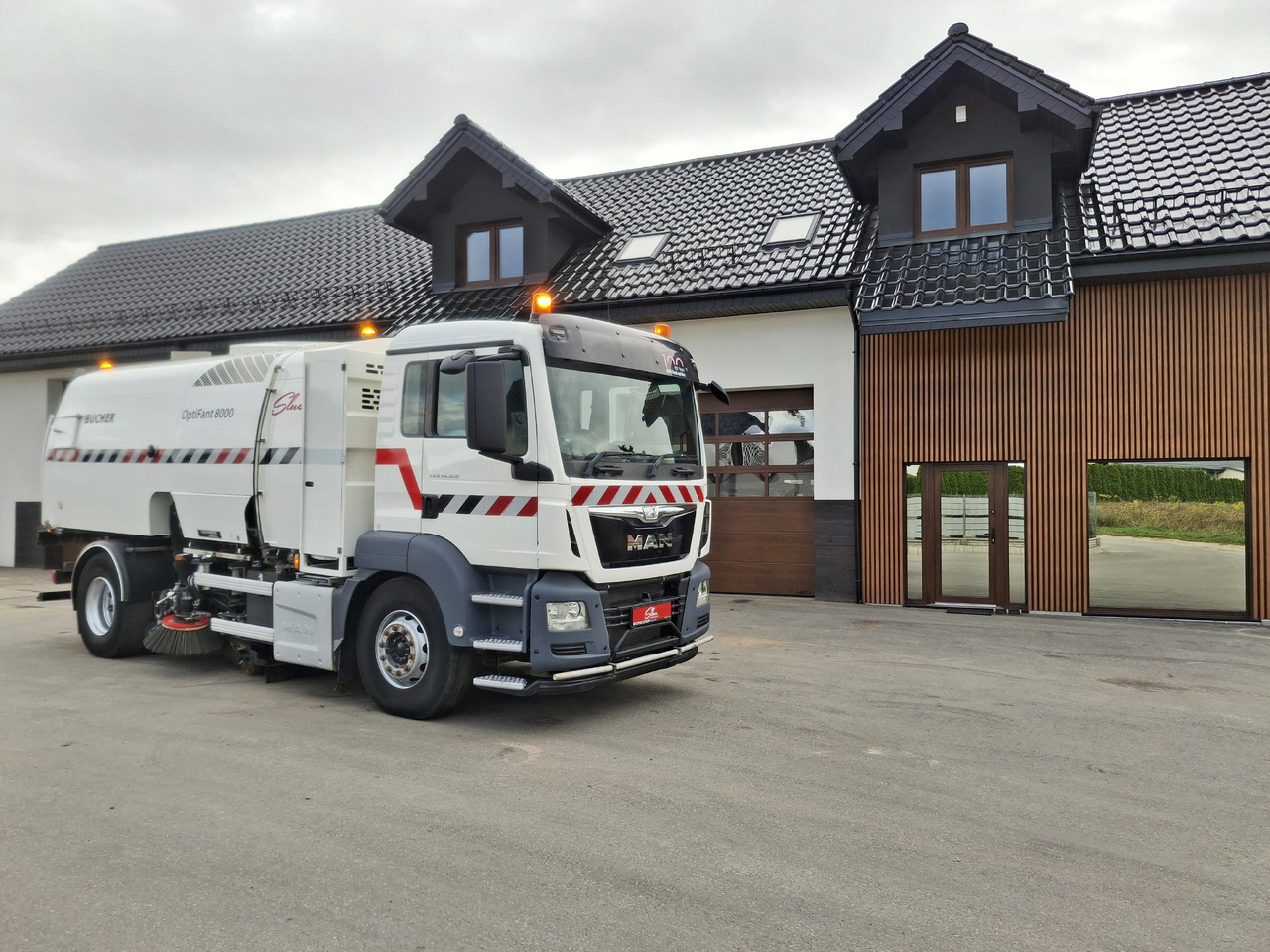 MAN TGS 18.320 Zamiatarka Kehrmaschine BUCHER OptiFant 8000 Karcher Euro 6 PM10 L/R Hochdruckreinigung - Barredora vial: foto 1 MAN TGS 18.320 Zamiatarka Kehrmaschine BUCHER OptiFant 8000 Karcher Euro 6 PM10 L/R Hochdruckreinigung - Barredora vial: foto 1