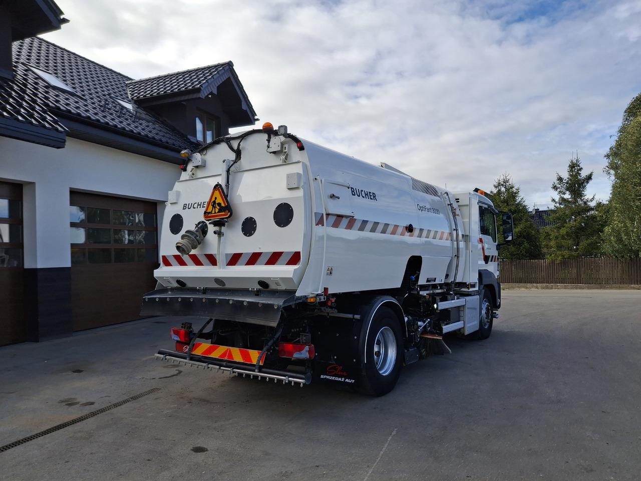 MAN TGS 18.320 Zamiatarka Kehrmaschine BUCHER OptiFant 8000 Karcher Euro 6 PM10 L/R Hochdruckreinigung - Barredora vial: foto 4 MAN TGS 18.320 Zamiatarka Kehrmaschine BUCHER OptiFant 8000 Karcher Euro 6 PM10 L/R Hochdruckreinigung - Barredora vial: foto 4