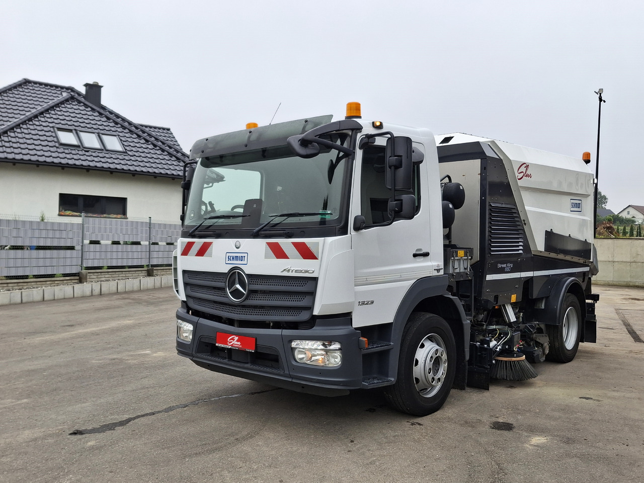 MERCEDES-BENZ Atego 1523 Zamiatarka Kehrmaschine Schmidt Street King 660 Euro 6 PM10 2 Motoren Szczotki L/R 2016r - Barredora vial: foto 2 MERCEDES-BENZ Atego 1523 Zamiatarka Kehrmaschine Schmidt Street King 660 Euro 6 PM10 2 Motoren Szczotki L/R 2016r - Barredora vial: foto 2