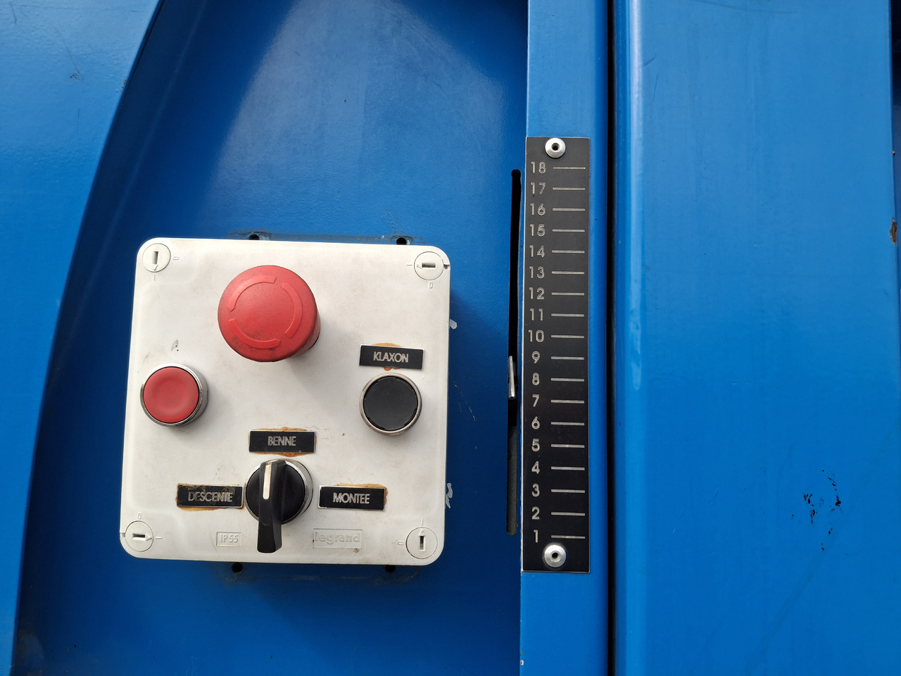 Distribuidor de asfalto Renault D16: foto 11