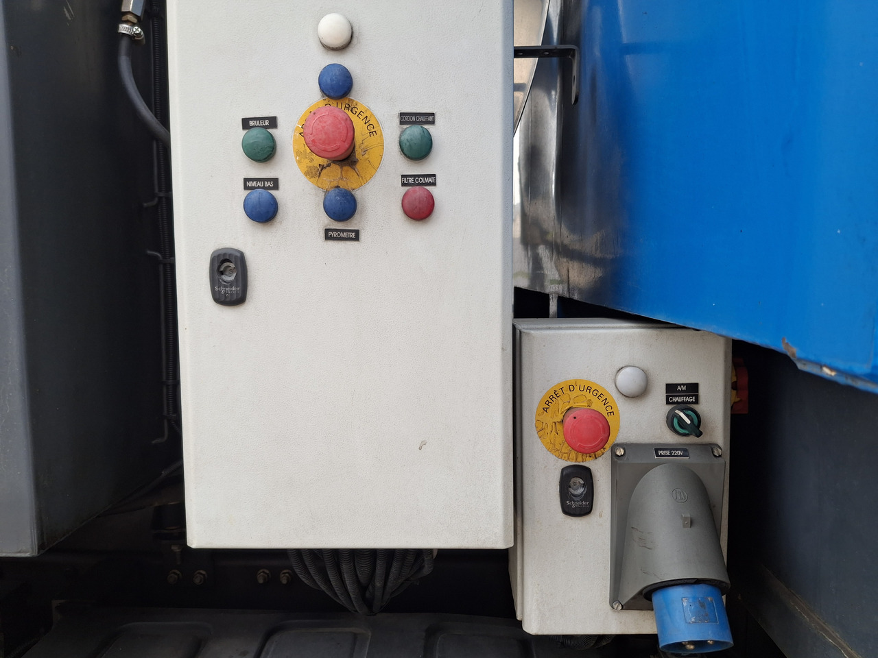 Distribuidor de asfalto Renault D16: foto 7