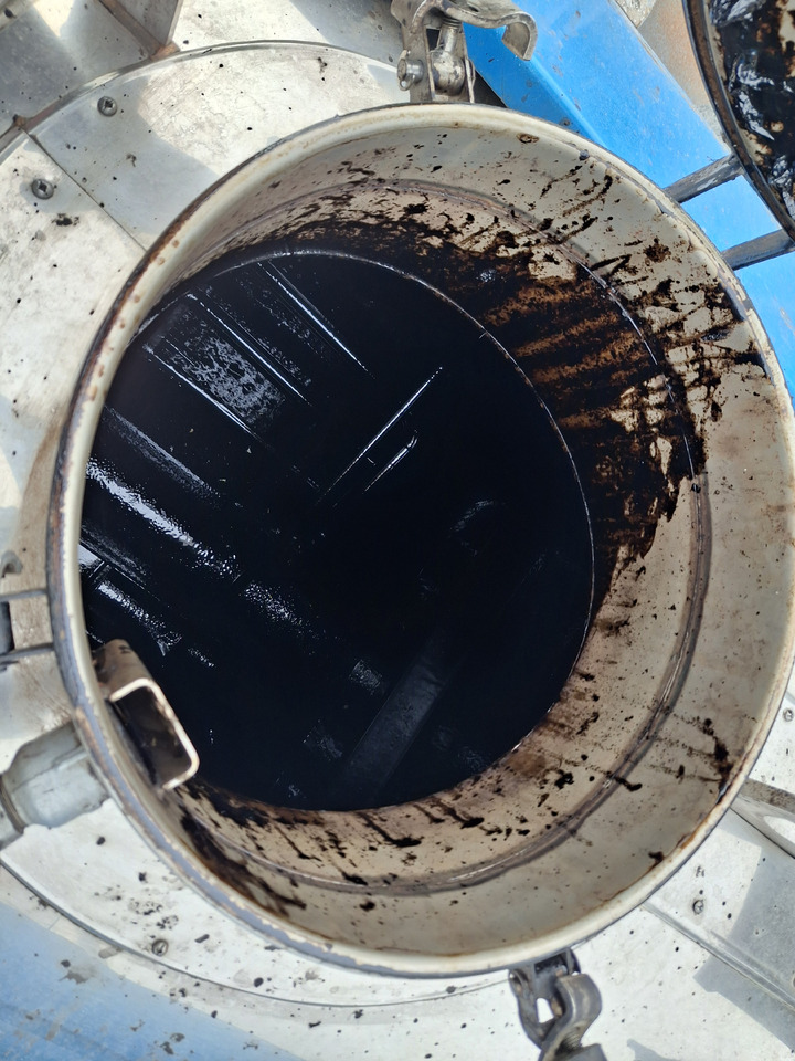 Distribuidor de asfalto Renault D16: foto 32