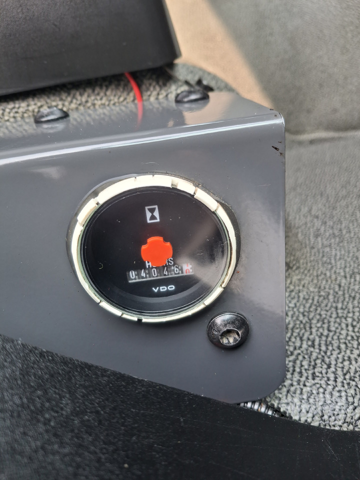 Distribuidor de asfalto Renault D16: foto 39