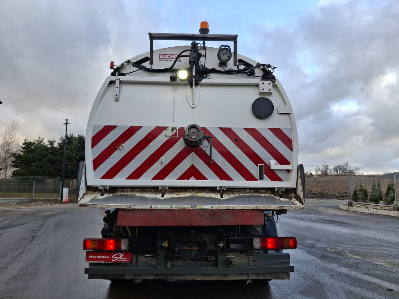 SCANIA 94G Zamiatarka Kehrmaschine BUCHER L/R Frontbürste 2 Motoren Odchwaszczarka Przednia Szczotka - Barredora vial: foto 4 SCANIA 94G Zamiatarka Kehrmaschine BUCHER L/R Frontbürste 2 Motoren Odchwaszczarka Przednia Szczotka - Barredora vial: foto 4