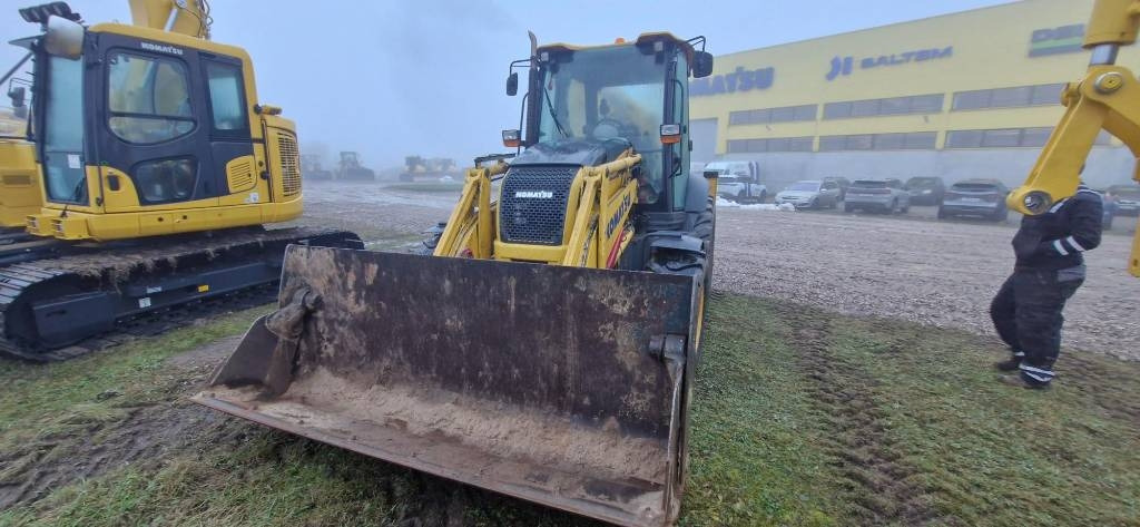 Retroexcavadora Komatsu WB 93 R-8: foto 12