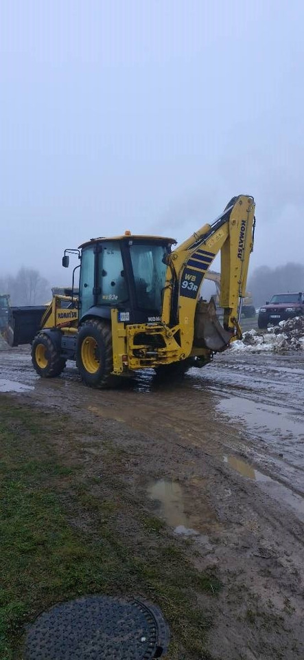 Retroexcavadora Komatsu WB 93 R-8: foto 7