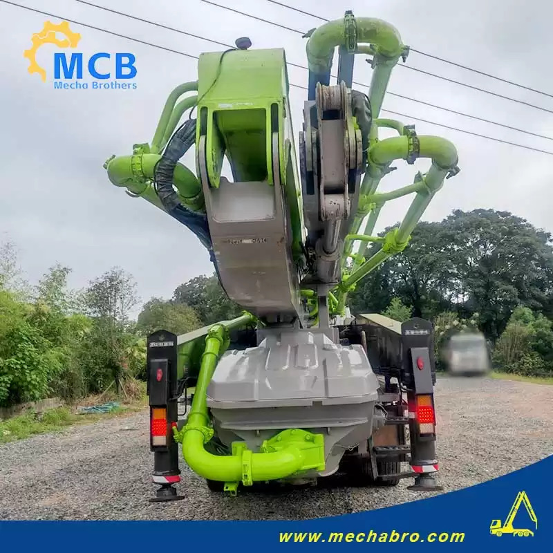 ZOOMLION ZLJ5440THBBE - Bomba de hormigón: foto 4 ZOOMLION ZLJ5440THBBE - Bomba de hormigón: foto 4