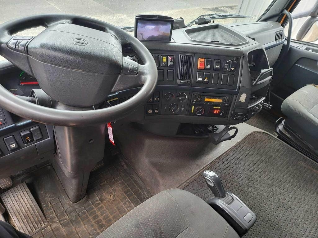 Limpieza de alcantarillado Volvo FH500 6X2 ADR KORP&SON: foto 26 Limpieza de alcantarillado Volvo FH500 6X2 ADR KORP&SON: foto 26